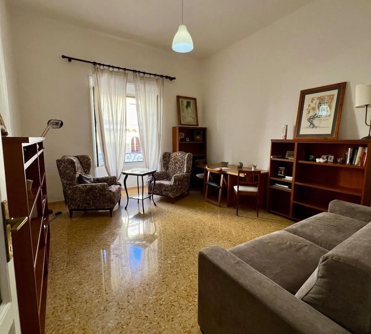 Emilia'S Home Rome 0*,